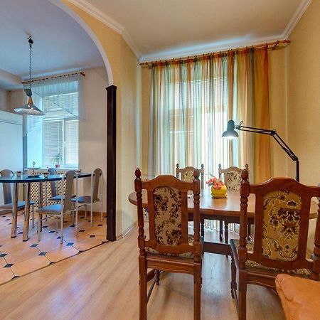 Apartments With Three Rooms On Shevchenko Blvd Киев Экстерьер фото